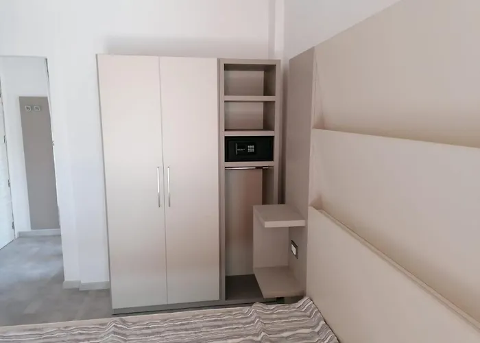 Abel & فندق تْشيزيناتيكو